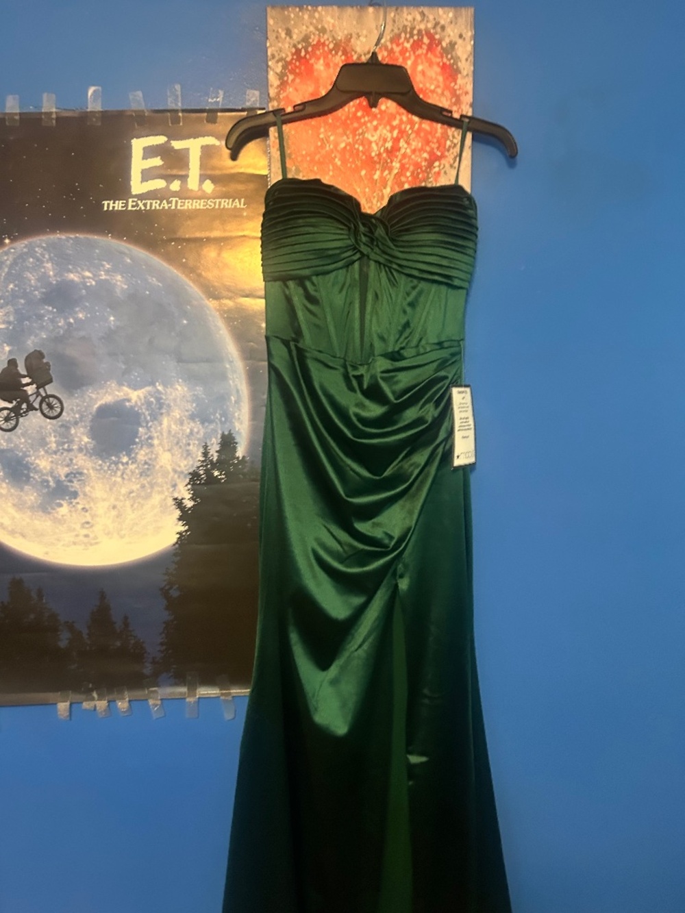 Beautiful silk Green Evening Gown w Split